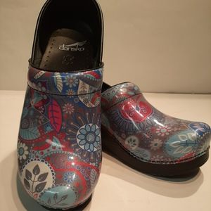 Dansko clogs size 38
